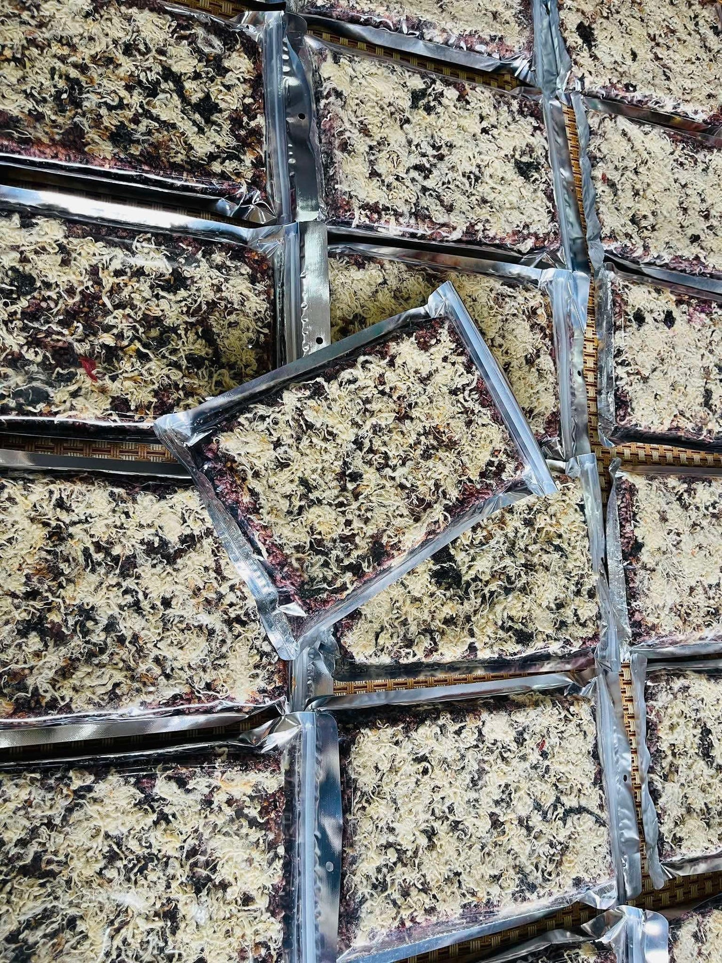 Brown Rice Crispy អង្ករសម្រូករស់ជាតិសាច់ផាត 250g